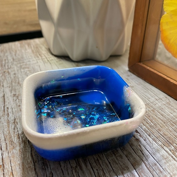Square Tray / Dish - Blue + Black + White + Iridescent Rainbow Confetti - Picture 5 of 17